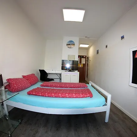 Apartment R&r